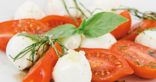 Mozzarelline mit Datteltomaten