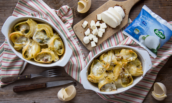 Überbackene Conchiglioni mit Salsiccia und Wirsing