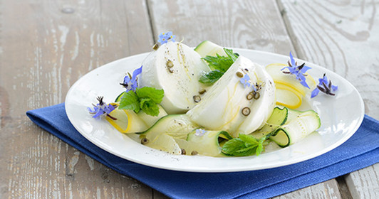 Sommerlicher Zucchinisalat